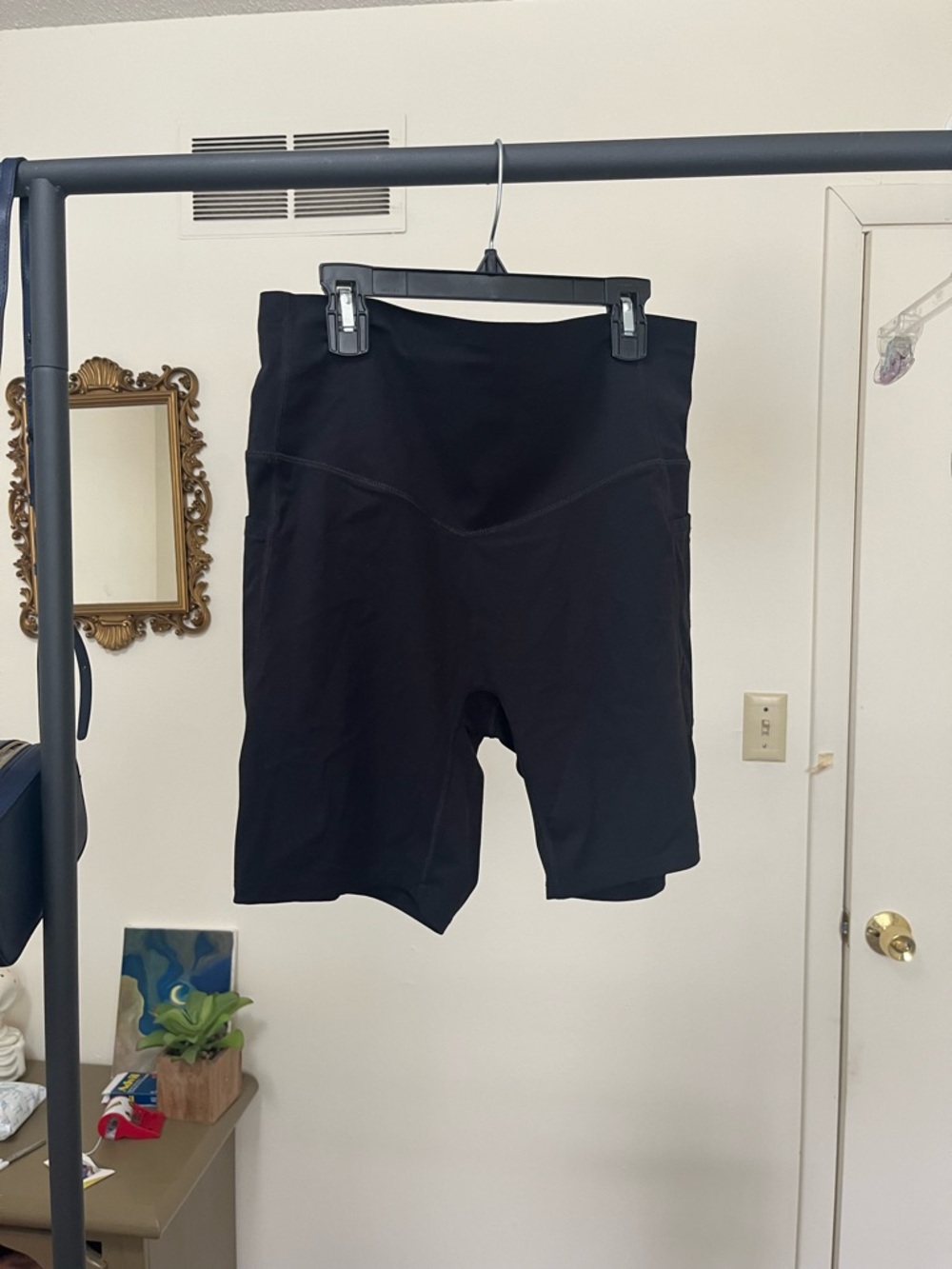 HALARA High-Rise Black Bike Shorts